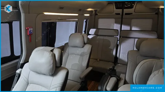 HYUNDAI SOLATI 11-SEATER