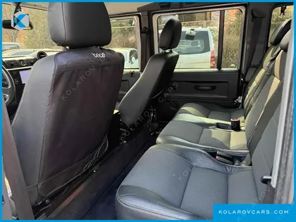LAND ROVER DEFENDER 110