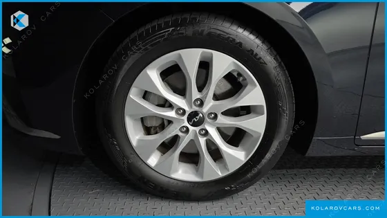 KIA K8 2.5 GASOLINE 2WD