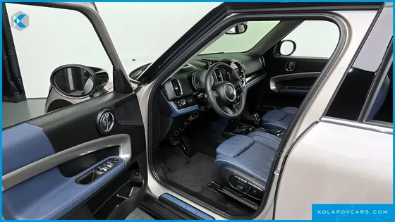 MINI COUNTRYMAN ALL4 CLASSIC LAUNCH PACK