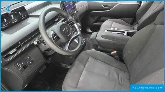 HYUNDAI STARIA CARGO 3-SEATER