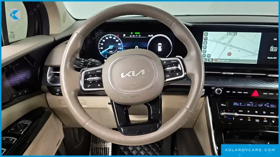 KIA CARNIVAL 9-SEATER HI-LIMOUSINE