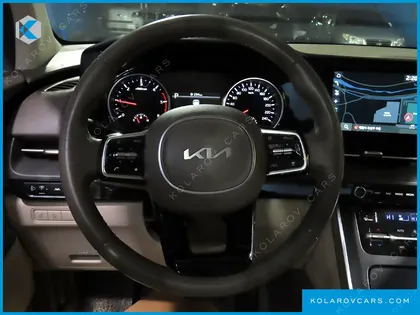 KIA CARNIVAL 9-SEATER PRESTIGE