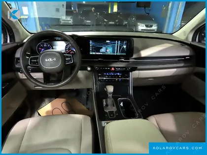 KIA CARNIVAL 9-SEATER PRESTIGE