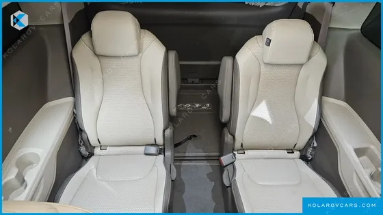KIA CARNIVAL 9-SEATER HI-LIMOUSINE