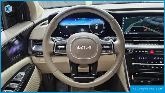 KIA CARNIVAL 9-SEATER HI-LIMOUSINE
