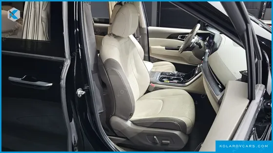 KIA CARNIVAL 9-SEATER HI-LIMOUSINE