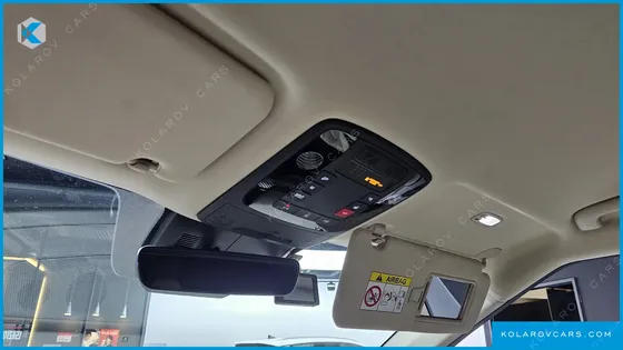 KIA CARNIVAL 9-SEATER HI-LIMOUSINE