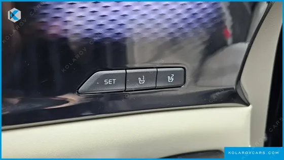 KIA CARNIVAL 9-SEATER HI-LIMOUSINE