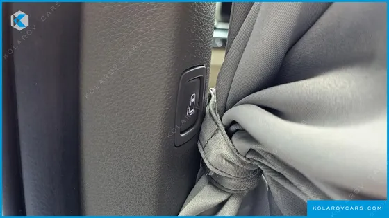 KIA CARNIVAL 9-SEATER HI-LIMOUSINE