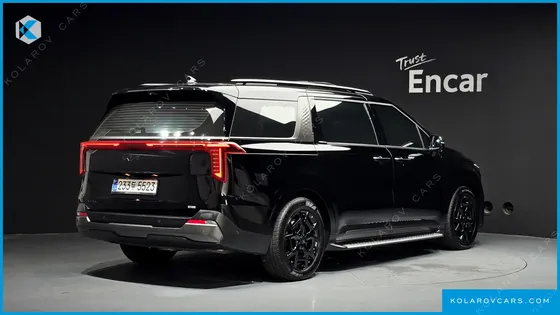 KIA CARNIVAL GASOLINE 7 SEATER X LINE