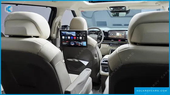 KIA CARNIVAL GASOLINE 7 SEATER X LINE