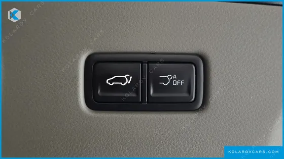 KIA CARNIVAL GASOLINE 7 SEATER X LINE
