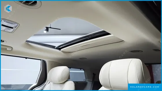 KIA CARNIVAL GASOLINE 7 SEATER X LINE