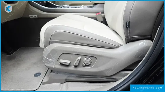KIA CARNIVAL GASOLINE 7 SEATER X LINE