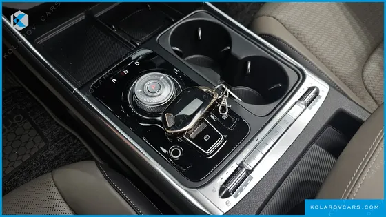 KIA CARNIVAL 7-SEATER GRAVITY