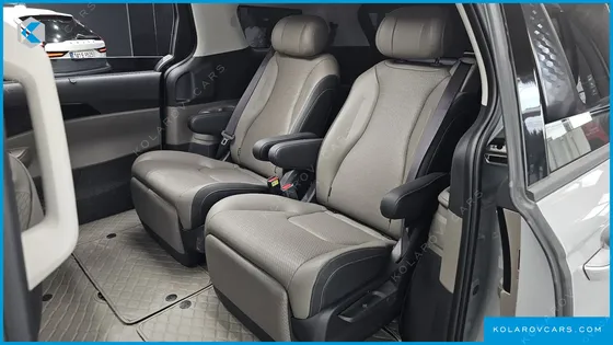 KIA CARNIVAL 7-SEATER GRAVITY