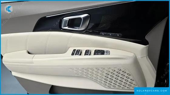 KIA CARNIVAL 9-SEATER SIGNATURE