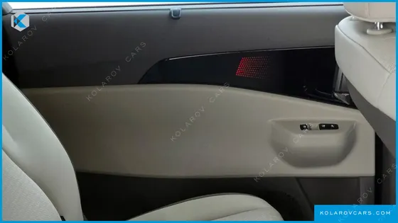 KIA CARNIVAL 9-SEATER SIGNATURE