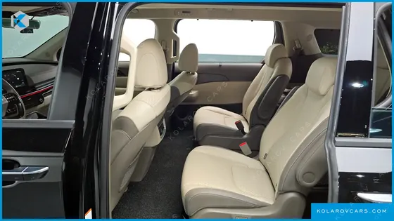 KIA CARNIVAL 9-SEATER SIGNATURE