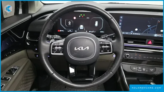 KIA CARNIVAL 7-SEATER SIGNATURE