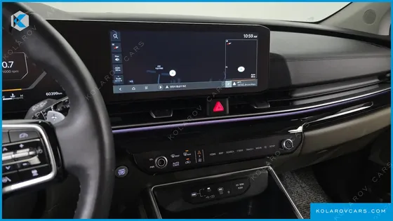 KIA CARNIVAL 7-SEATER SIGNATURE