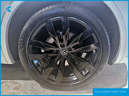 VOLKSWAGEN TOUAREG 3.0 TDI R-LINE
