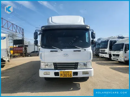 HYUNDAI MEGA TRUCK GOLD