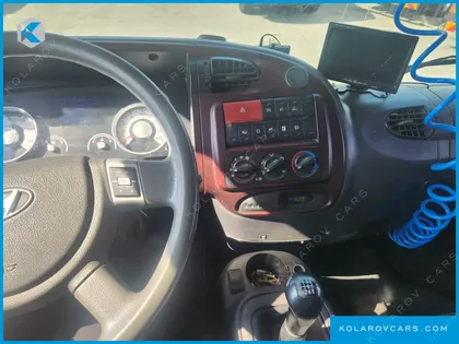 HYUNDAI MEGA TRUCK GOLD