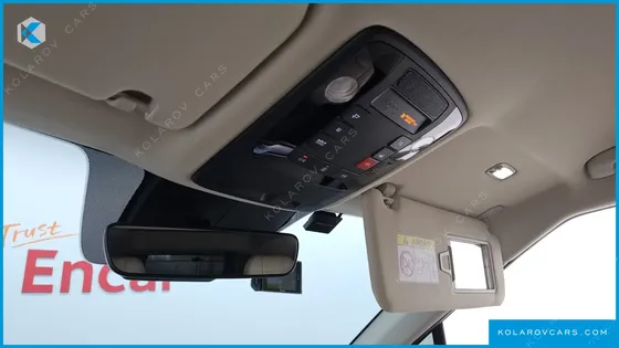 KIA CARNIVAL 7-SEATER HI-LIMOUSINE