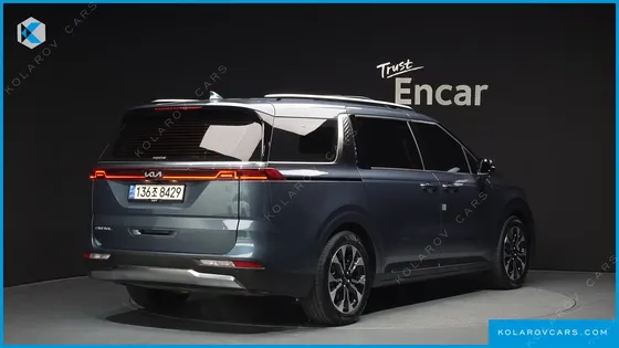 KIA CARNIVAL GASOLINE 7-SEATER SIGNATURE