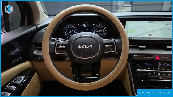 KIA CARNIVAL GASOLINE 7-SEATER SIGNATURE