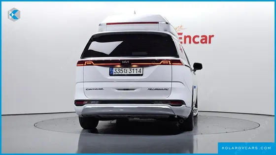 KIA CARNIVAL 7-SEATER HI-LIMOUSINE