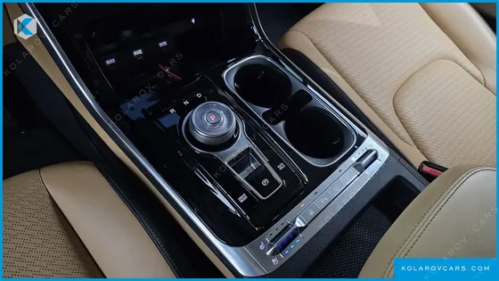 KIA CARNIVAL 7-SEATER SIGNATURE