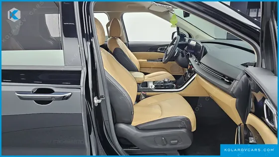 KIA CARNIVAL 7-SEATER SIGNATURE