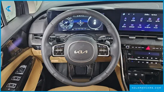 KIA CARNIVAL 7-SEATER SIGNATURE