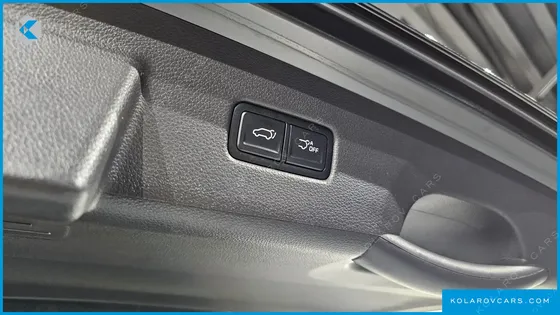 KIA CARNIVAL 7-SEATER SIGNATURE