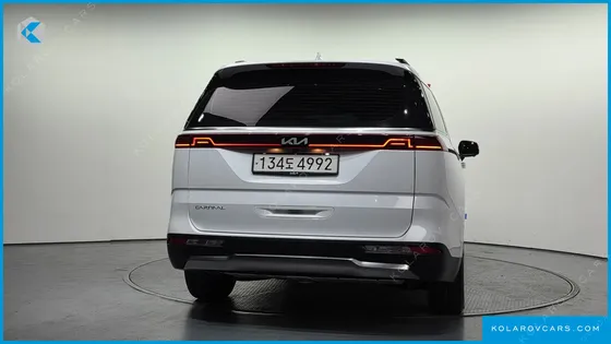 KIA CARNIVAL 9-SEATER NOBLESSE