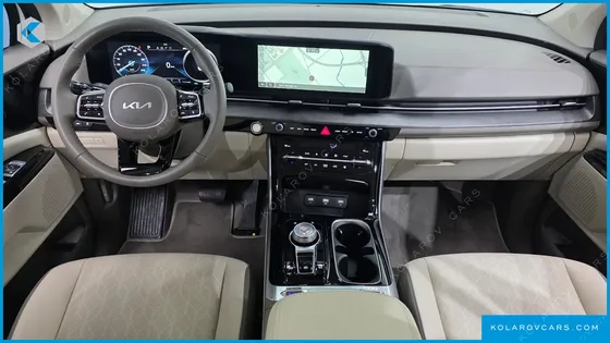 KIA CARNIVAL 9-SEATER NOBLESSE