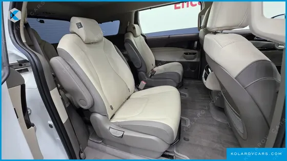 KIA CARNIVAL 9-SEATER NOBLESSE