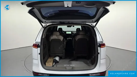 KIA CARNIVAL 9-SEATER NOBLESSE
