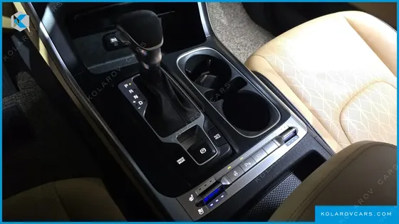 KIA CARNIVAL GASOLINE 9-SEATER PRESTIGE