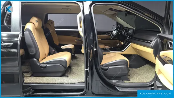 KIA CARNIVAL GASOLINE 9-SEATER PRESTIGE