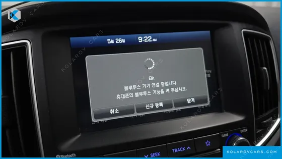 HYUNDAI STAREX VAN 5-SEATER