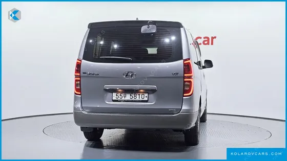 HYUNDAI STAREX 4WD URBAN 9-SEATER