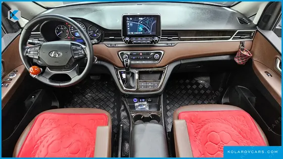 HYUNDAI STAREX 4WD URBAN 9-SEATER