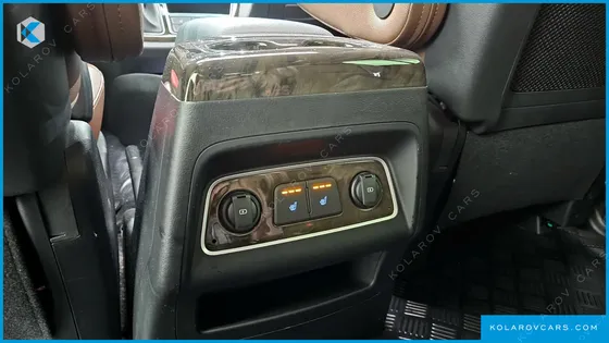 HYUNDAI STAREX 4WD URBAN 9-SEATER