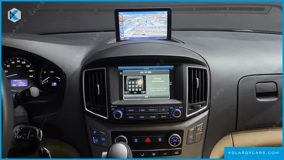 HYUNDAI STAREX CAMPING CAR