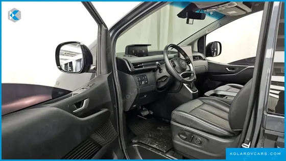HYUNDAI STARIA L3.5 CARGO 5-SEATER