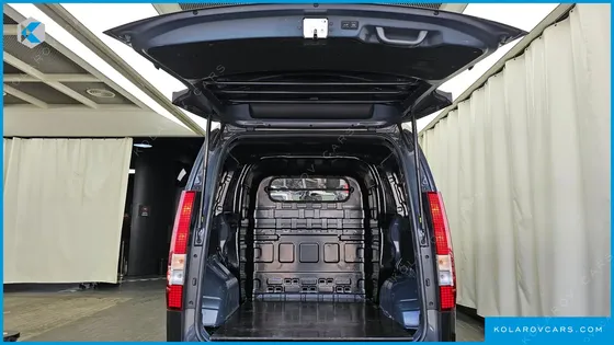 HYUNDAI STARIA L3.5 CARGO 5-SEATER